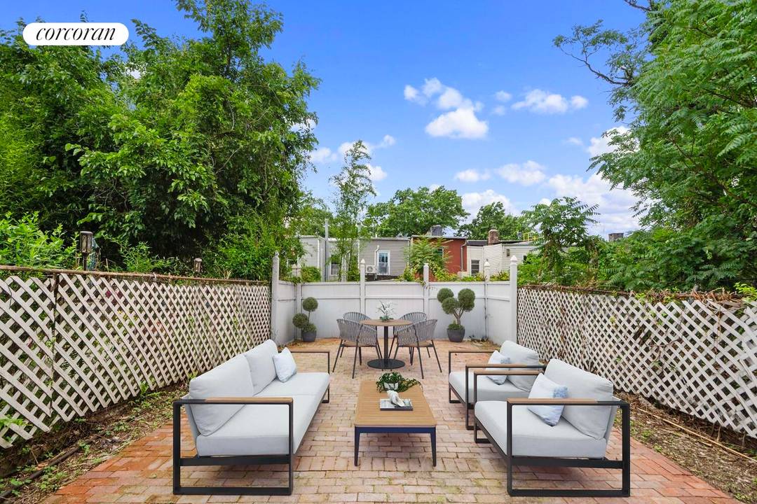 BACK ON THE MARKET VACANT amp ; WITH A NEW PRICE !