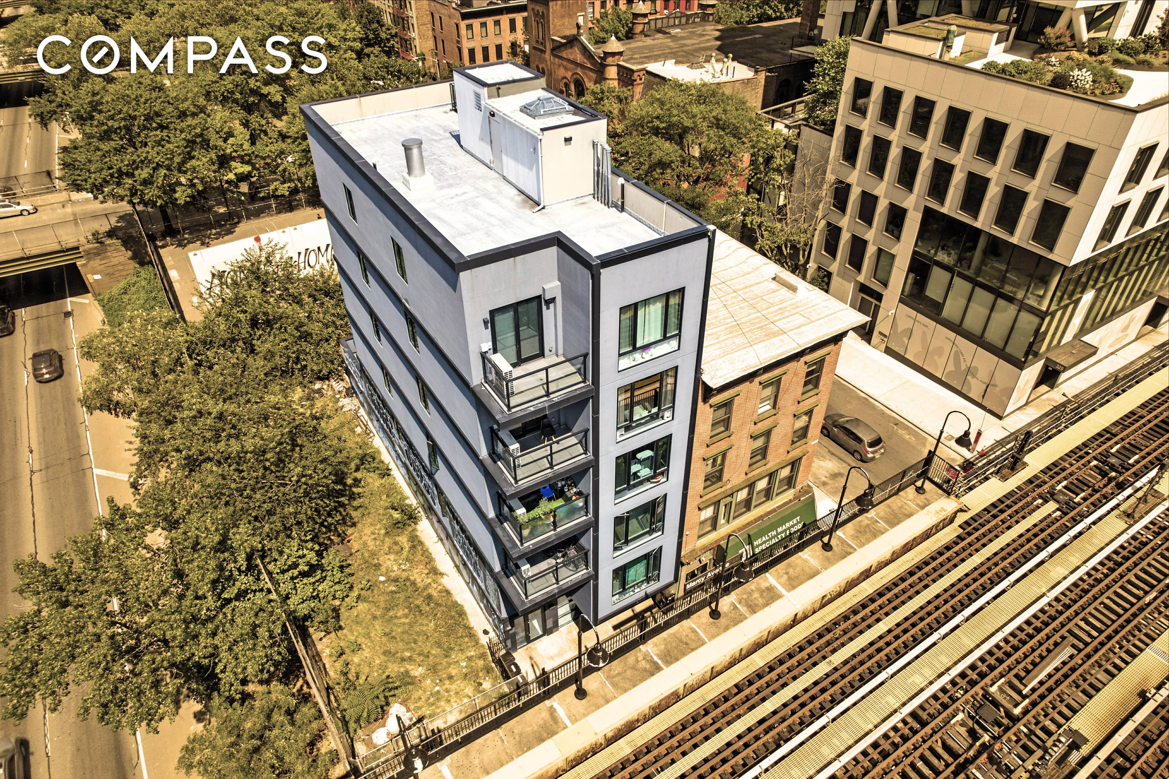 Our team has been retained on an exclusive basis to facilitate the sale of 319 Broadway and 415 Broadway, two mixed use buildings located on Williamsburg s prime Broadway corridor.