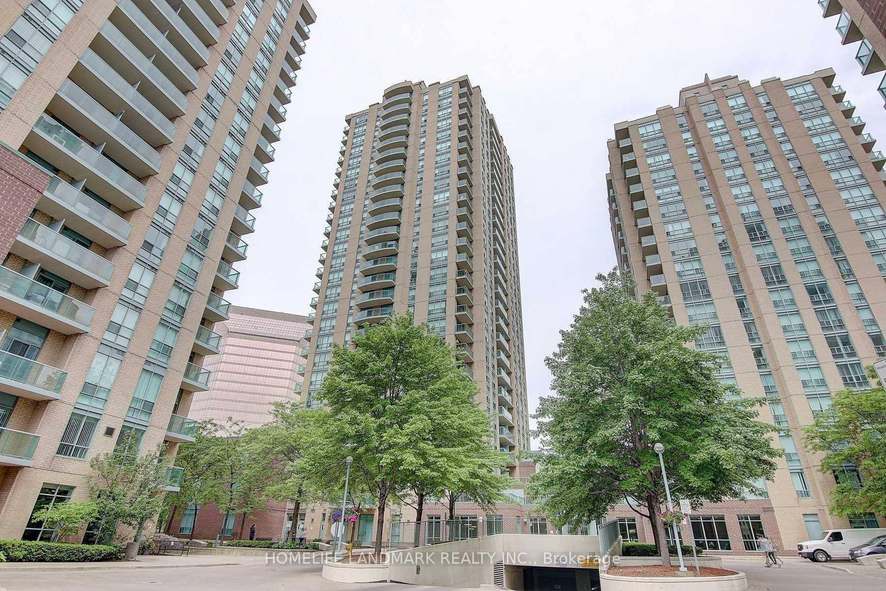Bright And Spacious Layout At Yonge And Finch.
