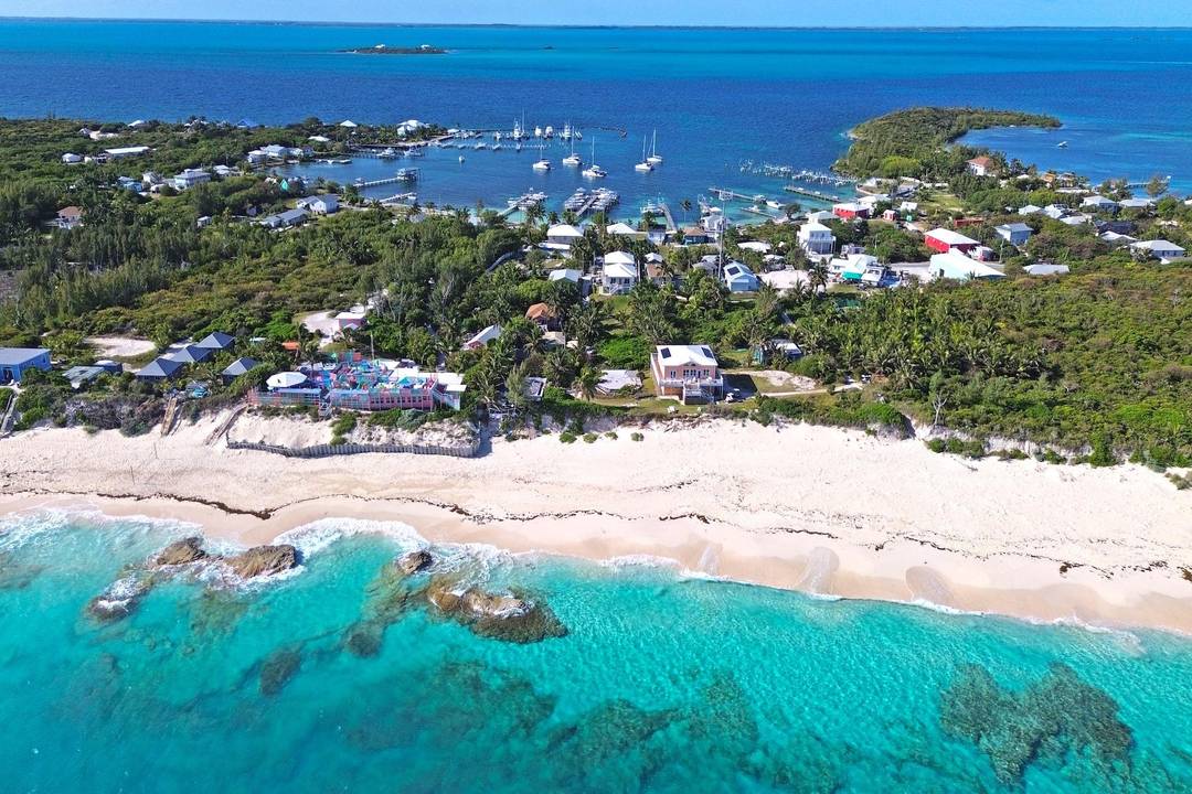 SETTLEMENT BEACHFRONT Land Abaco