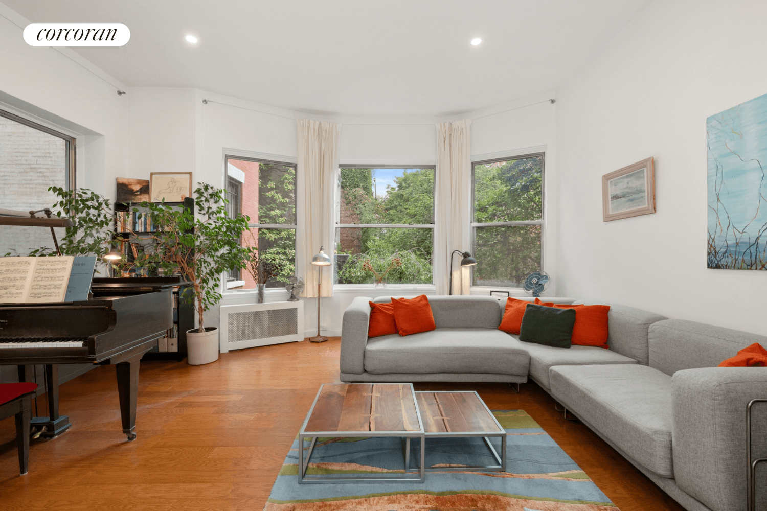 Residing within one of the Upper West Side's most delightful pre war elevator townhouses, Apartment D at 18 West 90th Street presents an extraordinary and spacious urban oasis.