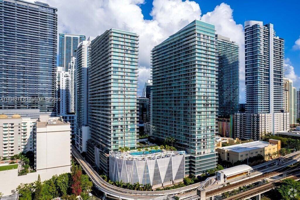Experience the best of Brickell living in this beautifully designed 2 bedroom, 2 bathroom unit featuring breathtaking city views and floor to ceiling impact windows.
