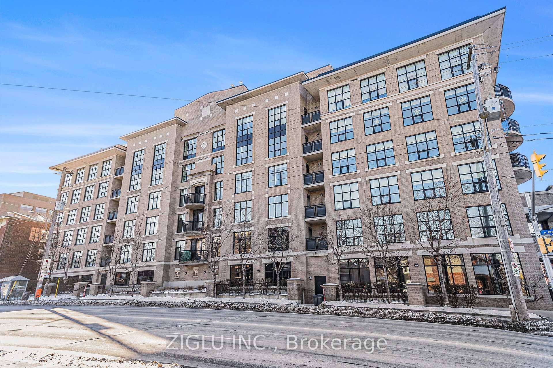 Welcome to The Glasgow. This bright, 2 bedroom unit is approximately 1, 040 square feet.