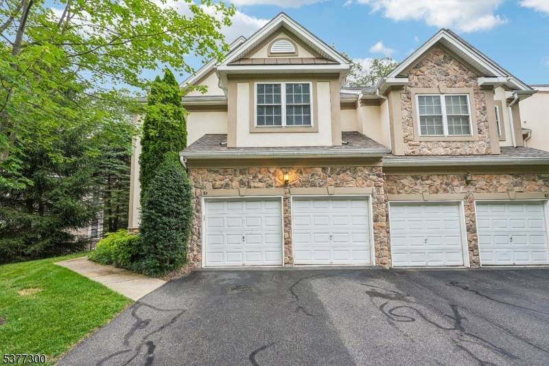 Available Immediately. 1 yr Lease Min.