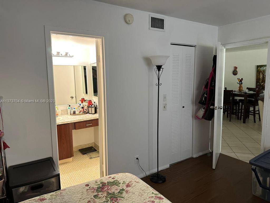 Great 2 2, close to stairs and elevator.