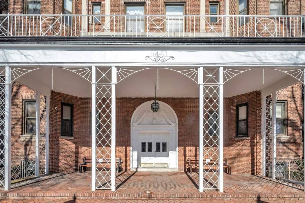 Prime Kew Gardens investment opportunity calling all investors.