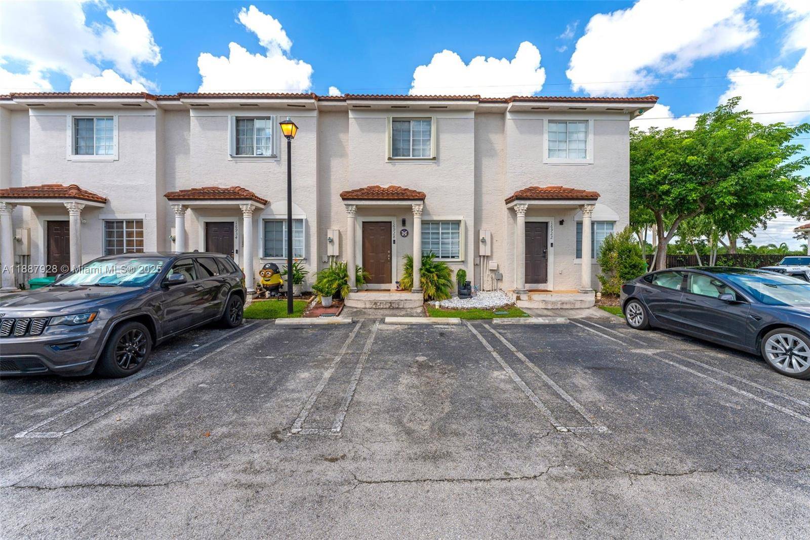 Charming 2 bedroom 2. 5 bathroom townhouse with a private back yard.
