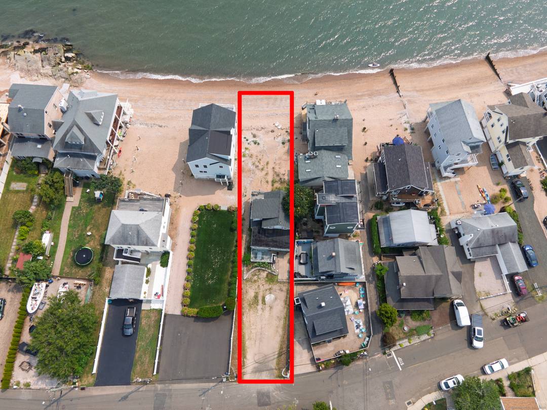Rare opportunity to own Direct waterfront building lot with the possibility of build a 2 family house or the beach house of your dreams.