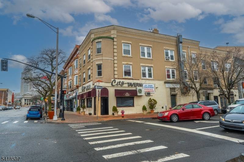 Amazing Opportunity The Famous City Tavern is Now for Sale !