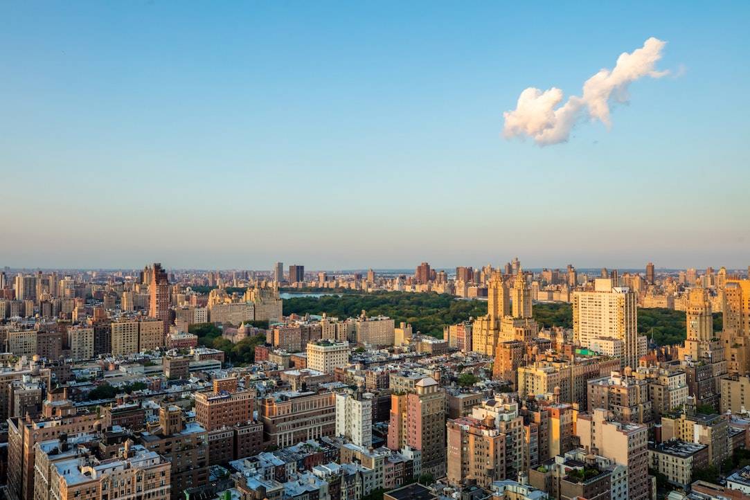 Immediate Occupancy. 200 Amsterdam marks the arrival of a new classic, perfectly composed in the heart of the Lincoln Square neighborhood on Manhattan's Upper West Side.