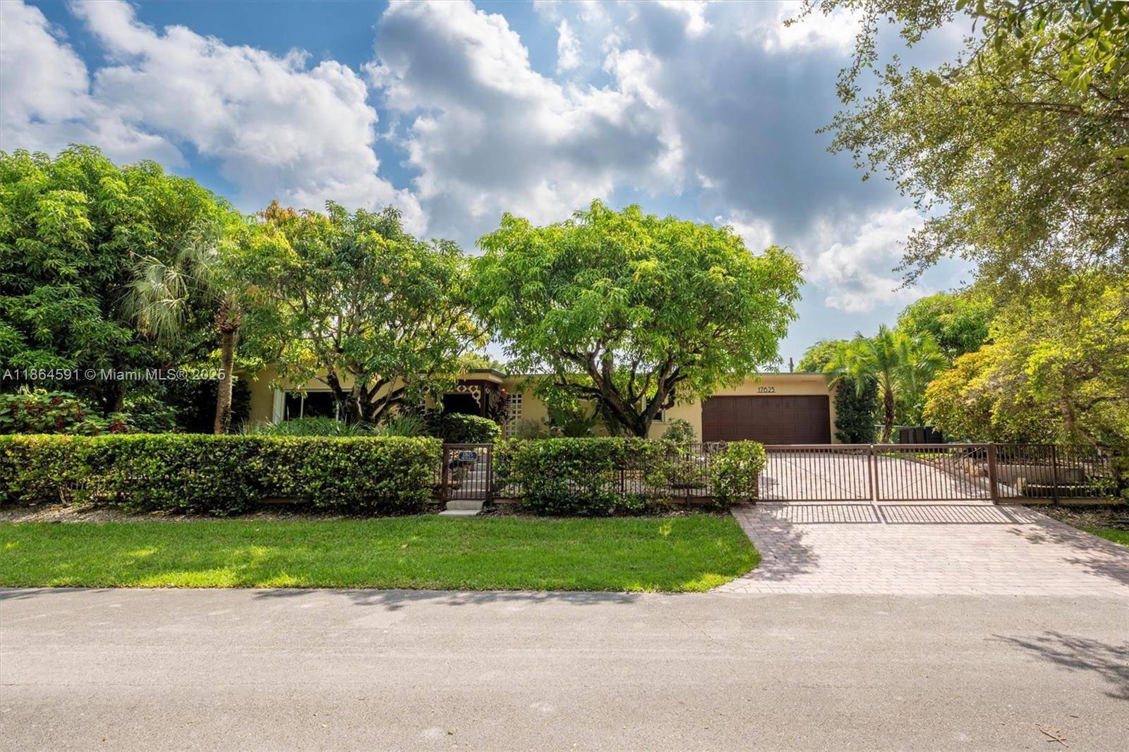No HOA ! ! Low Taxes amp ; Not Flood Zone Elevation 13 Ft.