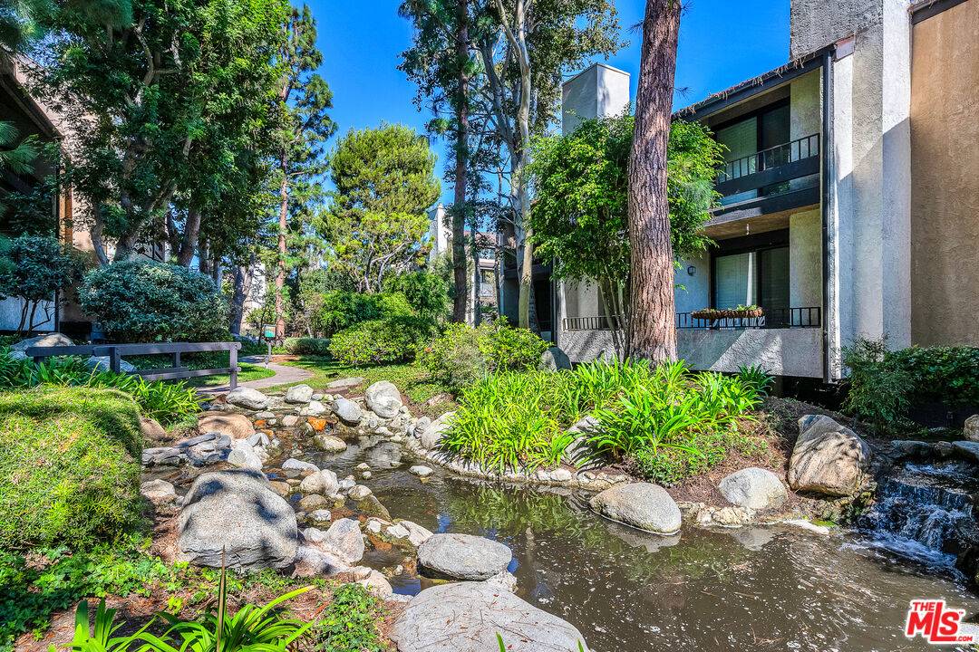 8675   Falmouth Ave 2BR La