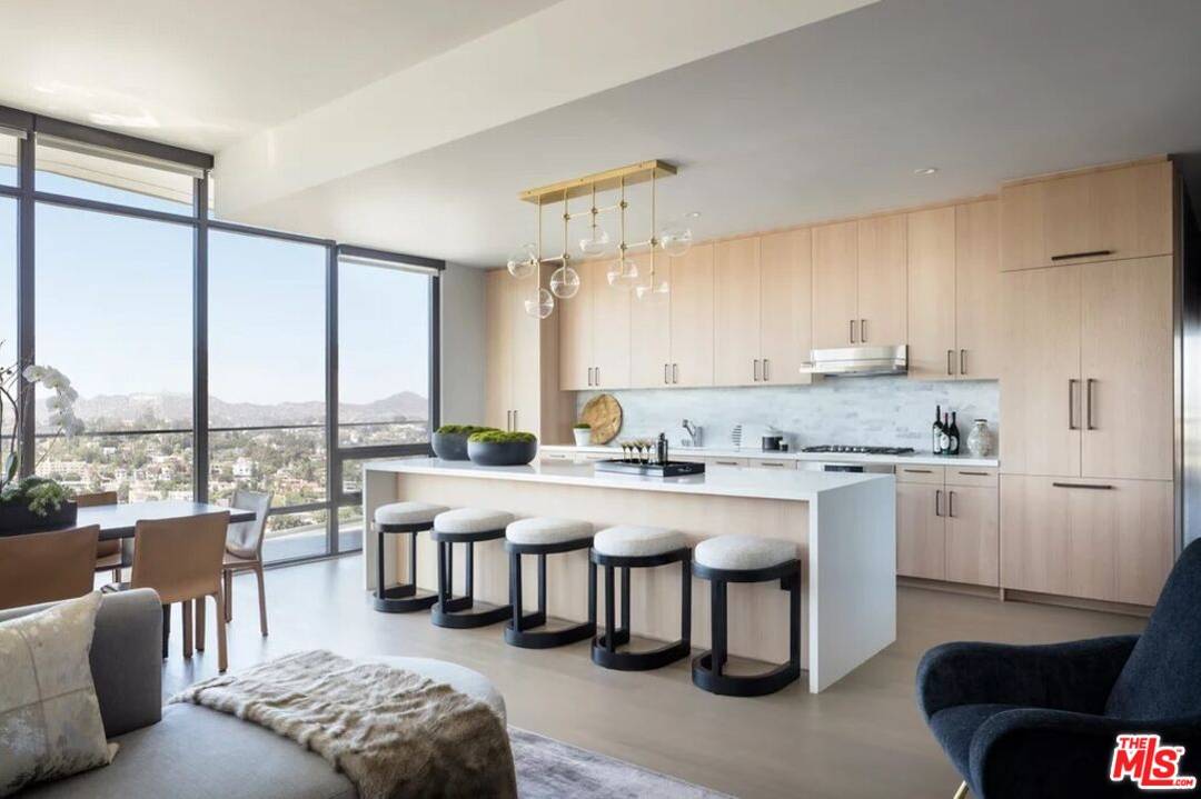 1755   Argyle Ave 3BR Hollywood Hills East La