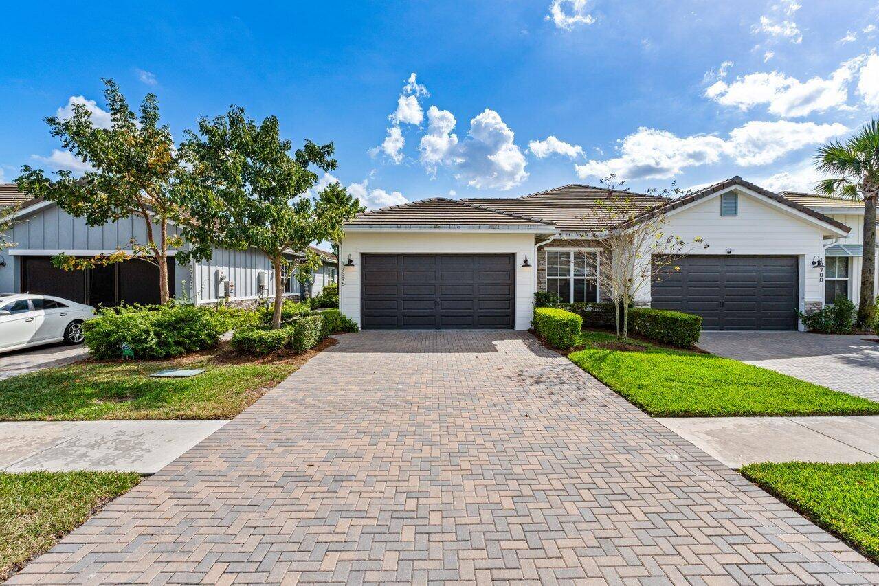 Welcome to ARDEN. This home feels just like new !