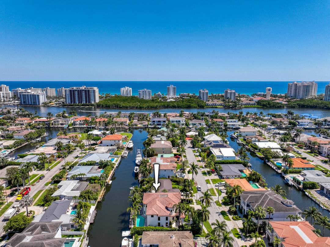 Luxury Waterfront Living in Boca Harbour !