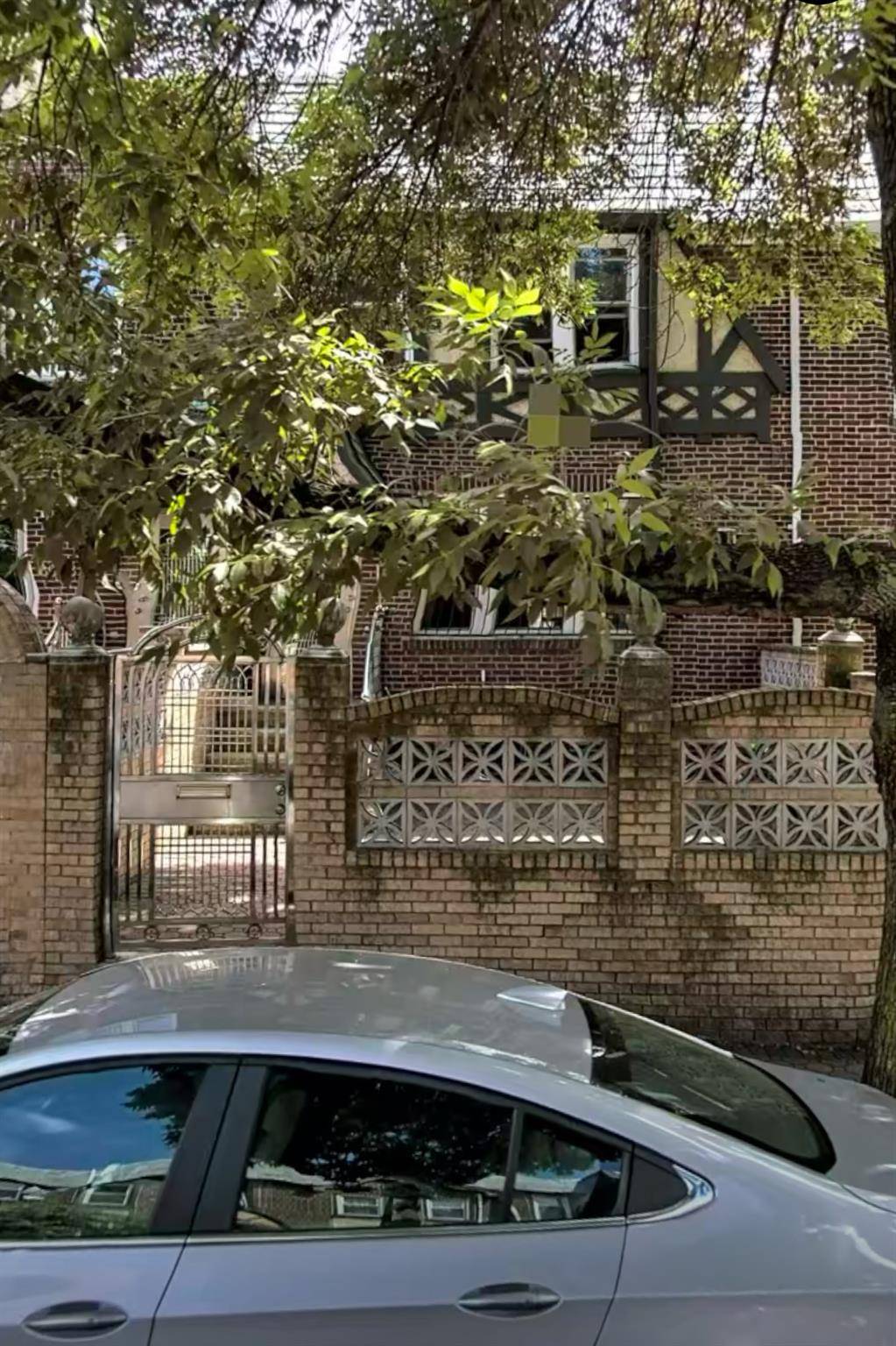 House For Sale.