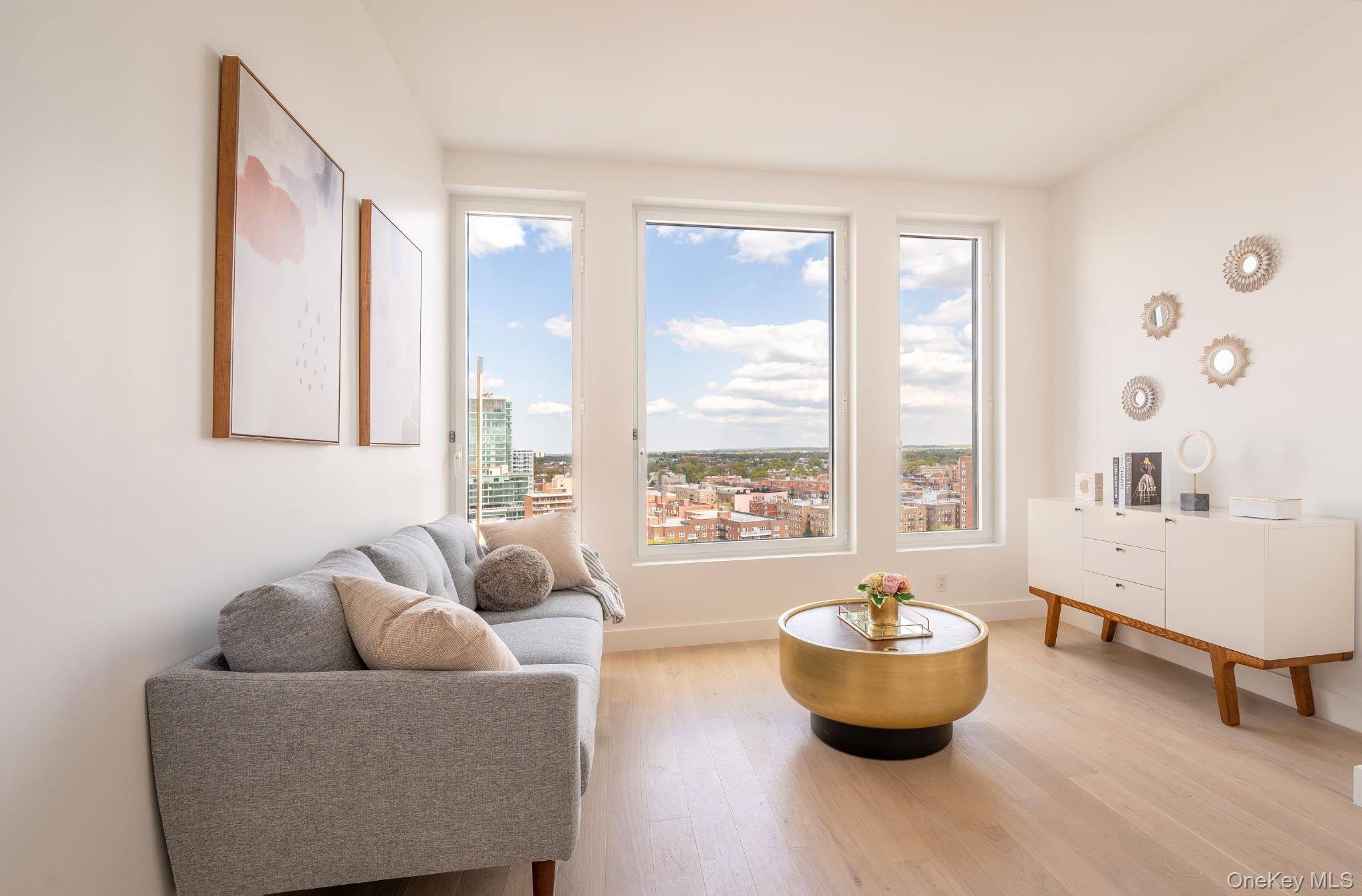 Now Offering 1 Month Complimentary on a 24 Month Term North and East exposure 2 bedrooms 1 bathrooms.