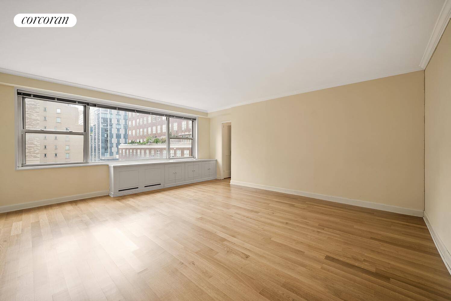 Classic Elegance Meets Modern Ease on Park Avenue Graciously positioned on the 8th floor of an esteemed full service building, Residence 8C at 1065 Park Avenue is an oversized one ...