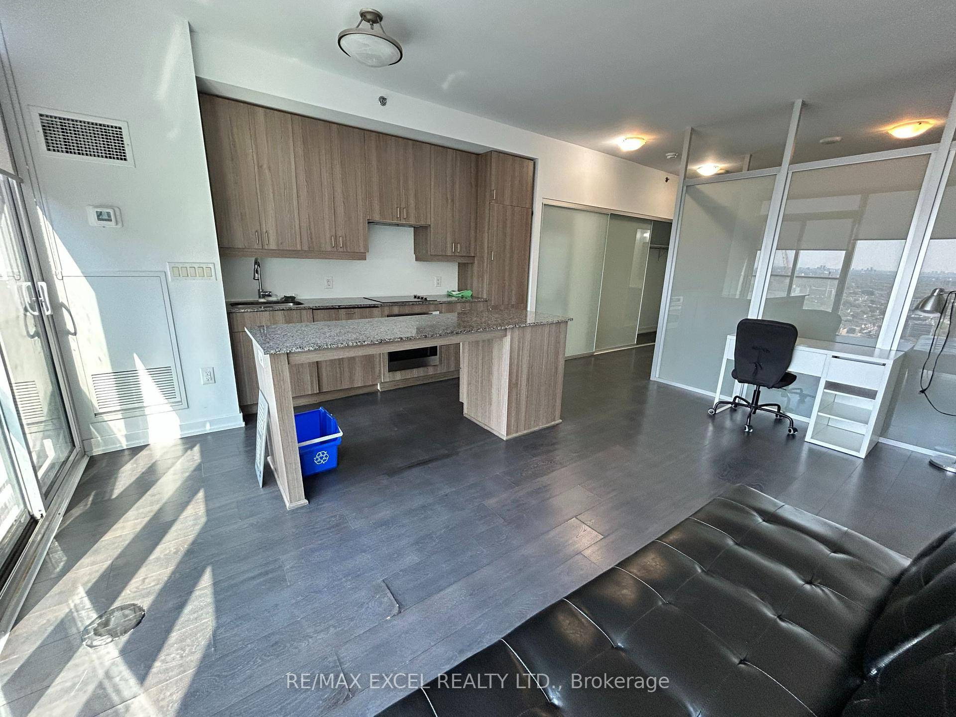 Triple A Location W Stunning West Views !