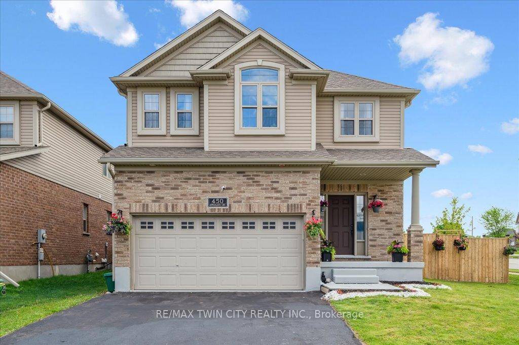 This property won't last long on the market its a rare find in The Boardwalk !