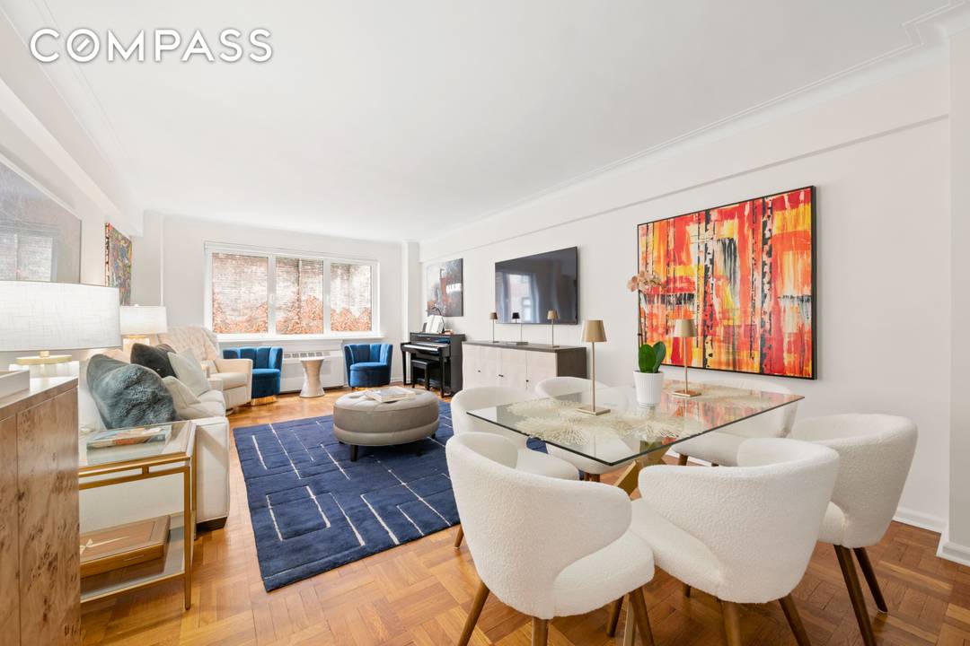 Perfectly poised along Fifth Avenue s most coveted stretch, Residence 5L blends timeless charm with modern comfort an ideal primary or pied a terre for those who value privacy, prestige, ...