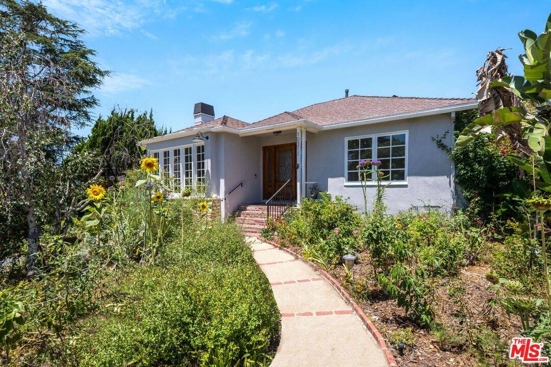 10311 Ilona Ave 2BR La