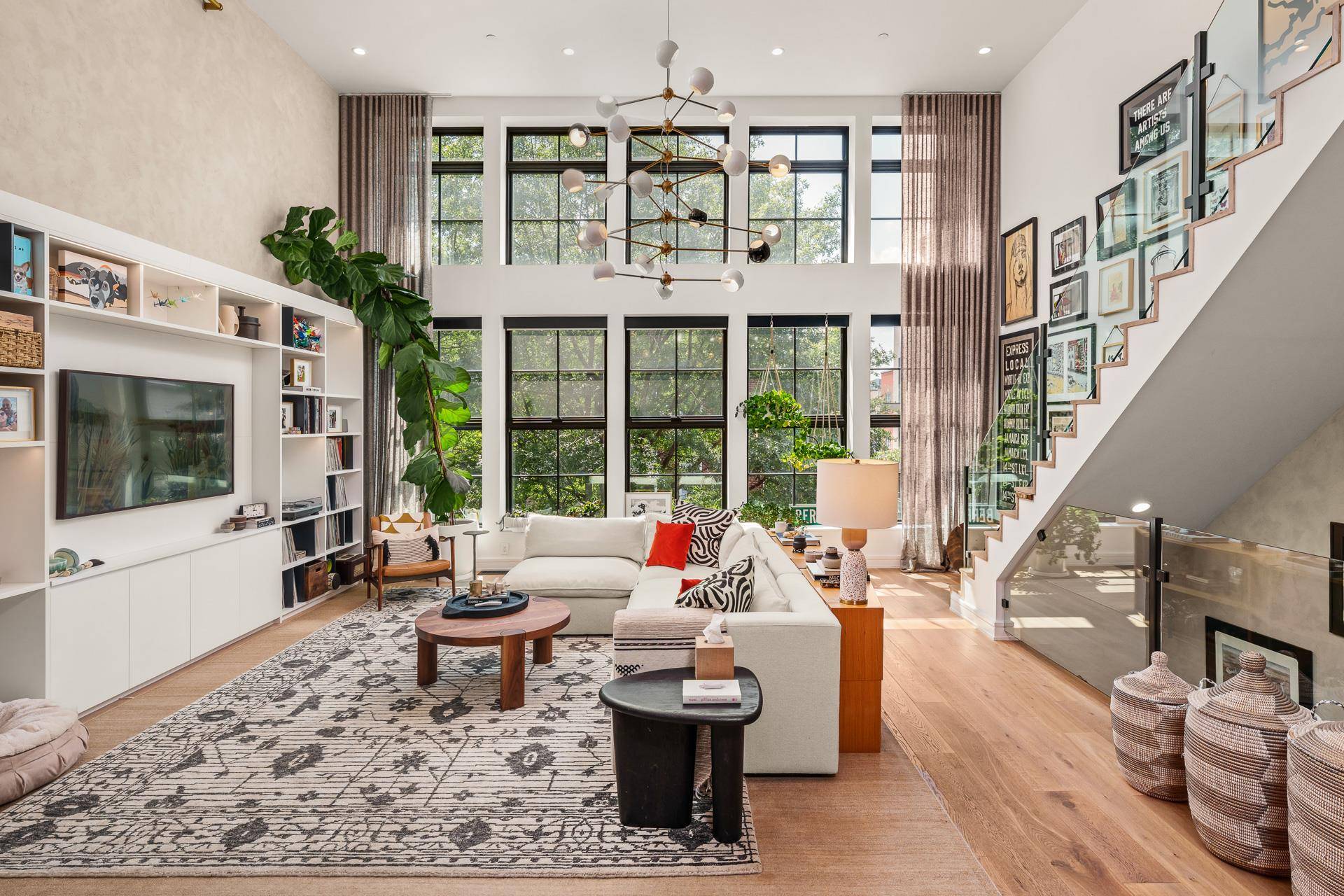 An abundance of space and natural light, combined with stylish comfort, warmth and sophistication at every turn welcome to Penthouse 3B at 438 Humboldt, a spectacular urban oasis in the ...
