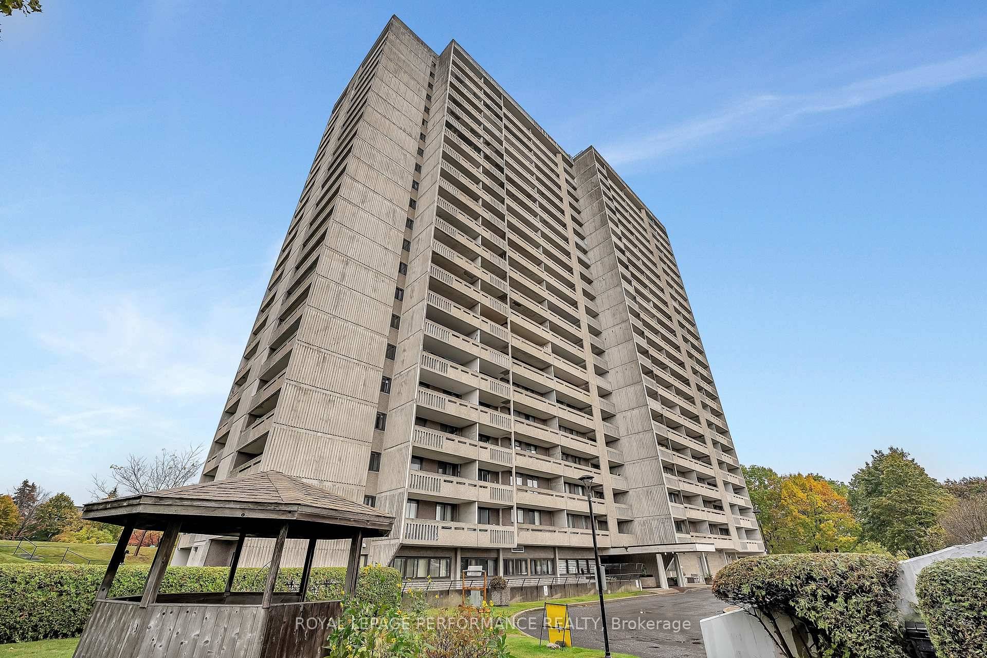 Step inside 415 Greenview Avenue and instantly feel at home !