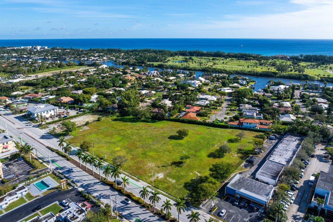 Welcome to an exceptional real estate opportunity at 2419 N Federal Hwy, Delray Beach, FL 33483.