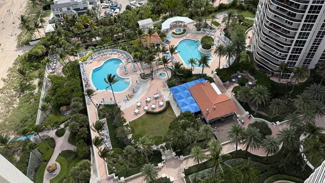 This unit is for Annual lease, Owner will not remove furniture.