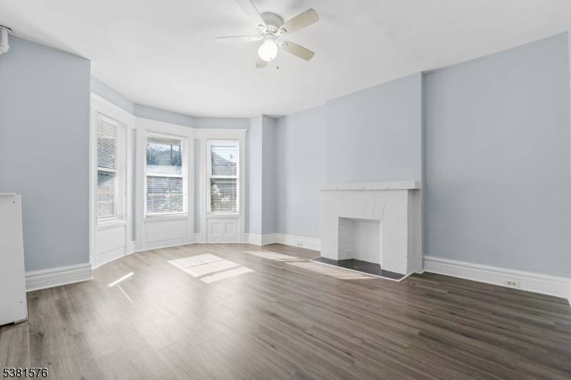 Welcome to this renovated legal two family in Newark ?