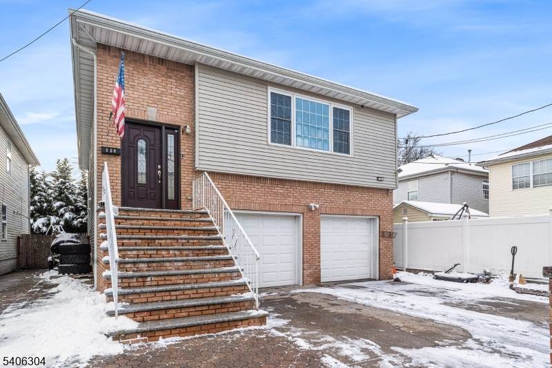 Well maintained split level home in Hillside offering 5 bedrooms and 3 full baths.