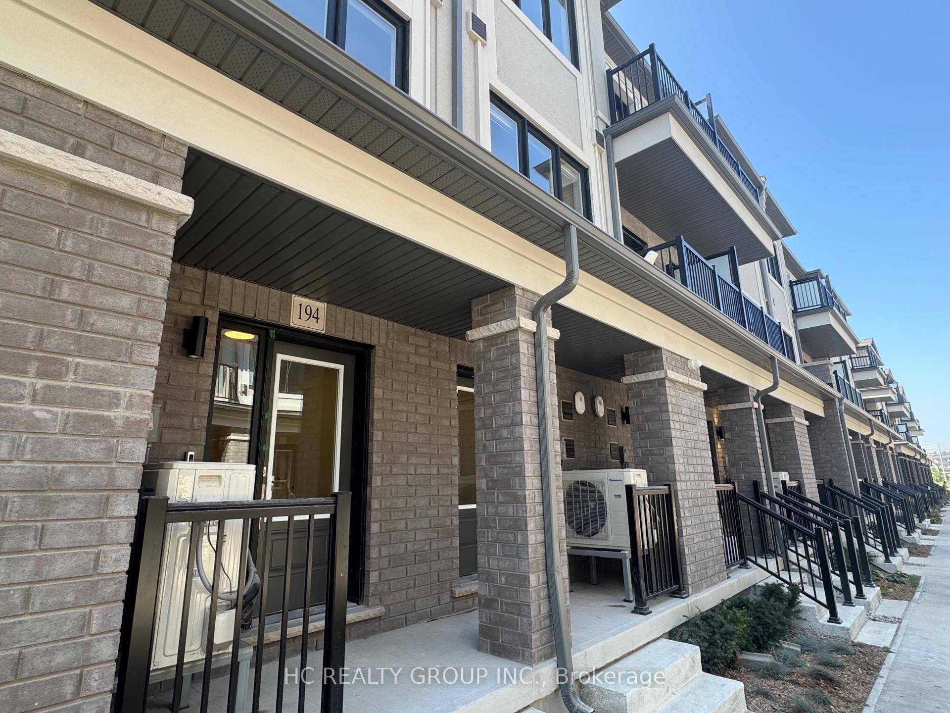 Brand new, never lived in luxury townhome in a prime Richmond Hill location !