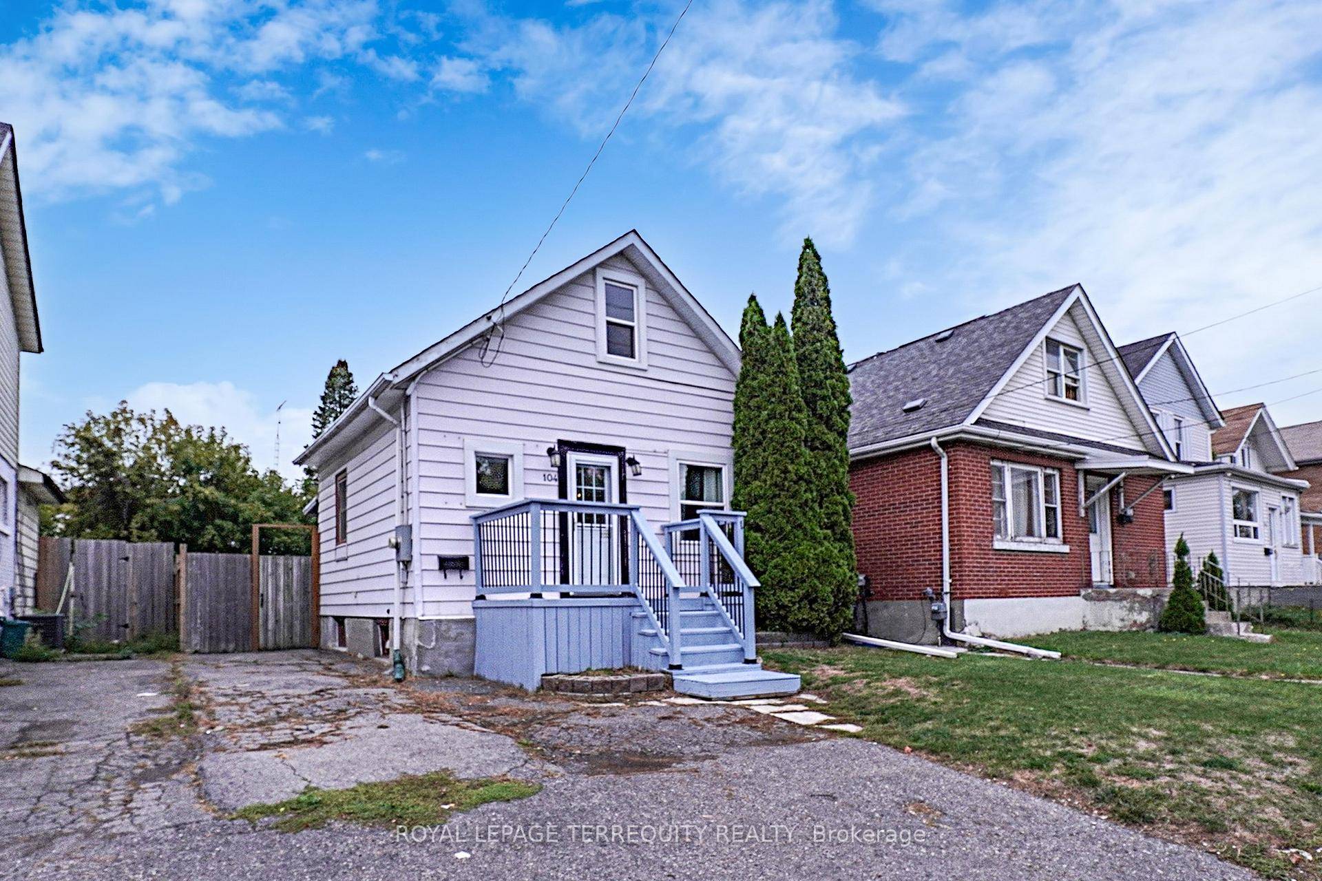 This cozy, detached home offers great value.