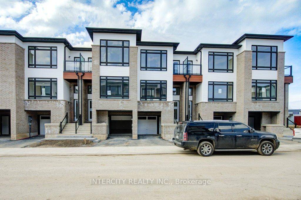 Located in the heart of St Catharines is this beautifully maintained 1 year old, 3 storey townhome.