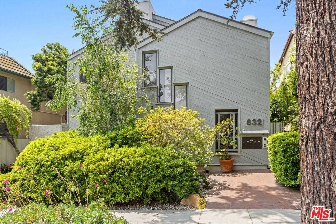 832 15th St 2BR Santa Monica La