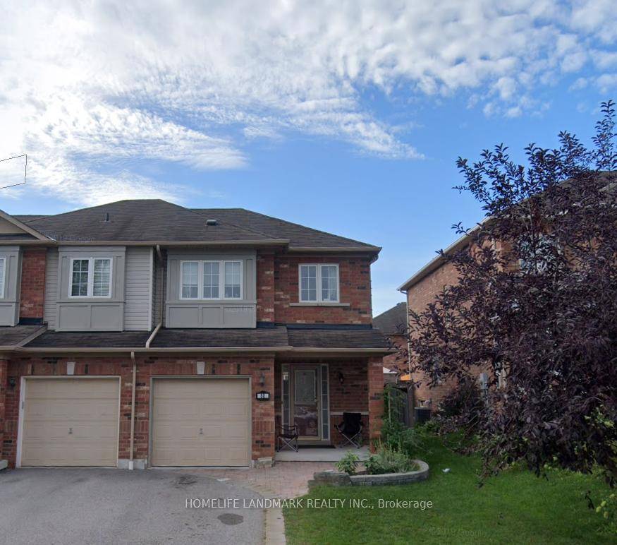 This Spacious End Unit Townhouse Is Located In Popular Williamsburg.