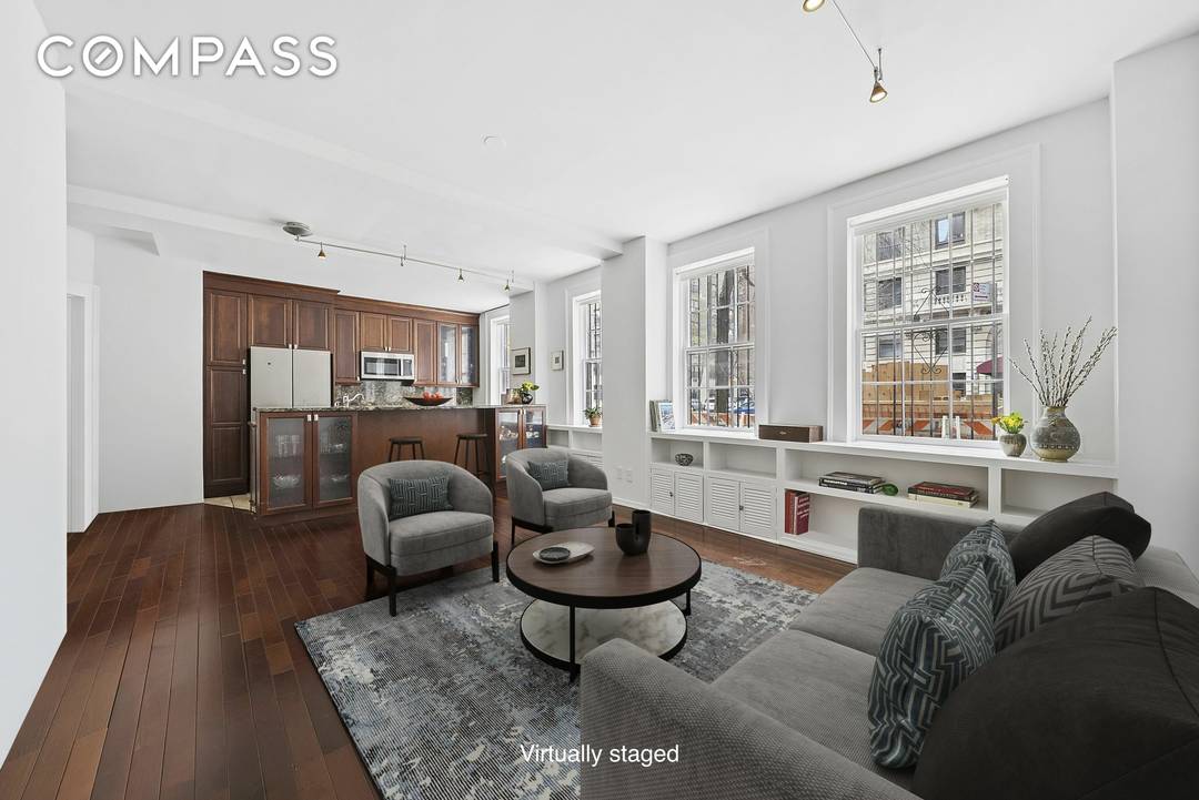 The Crestmont 522 West End Avenue, Apt 1B The Apartment Sunlit and serene, this inviting residence features a prized west facing exposure, with four oversized windows that flood the space ...