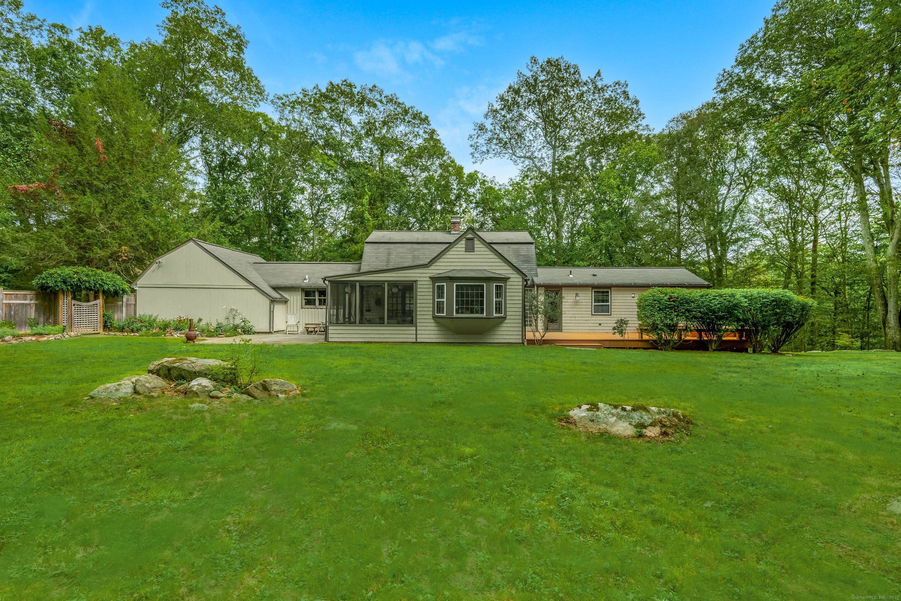 Step into a light filled retreat where nature, comfort and creativity meet.