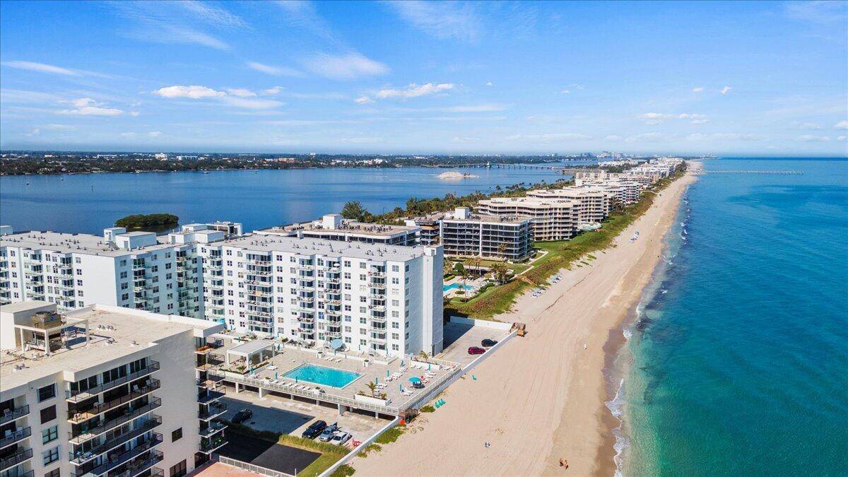 Penthouse views and Palm Beach luxury !