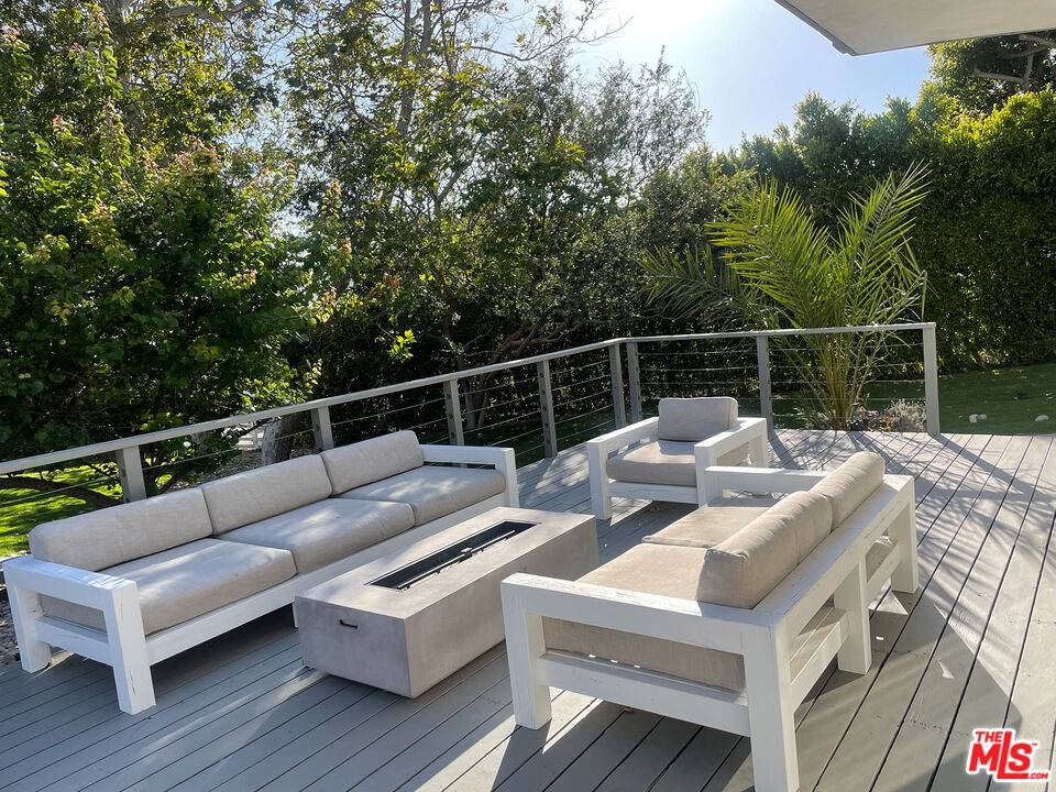 30370 Morning View Dr 4BR Malibu La