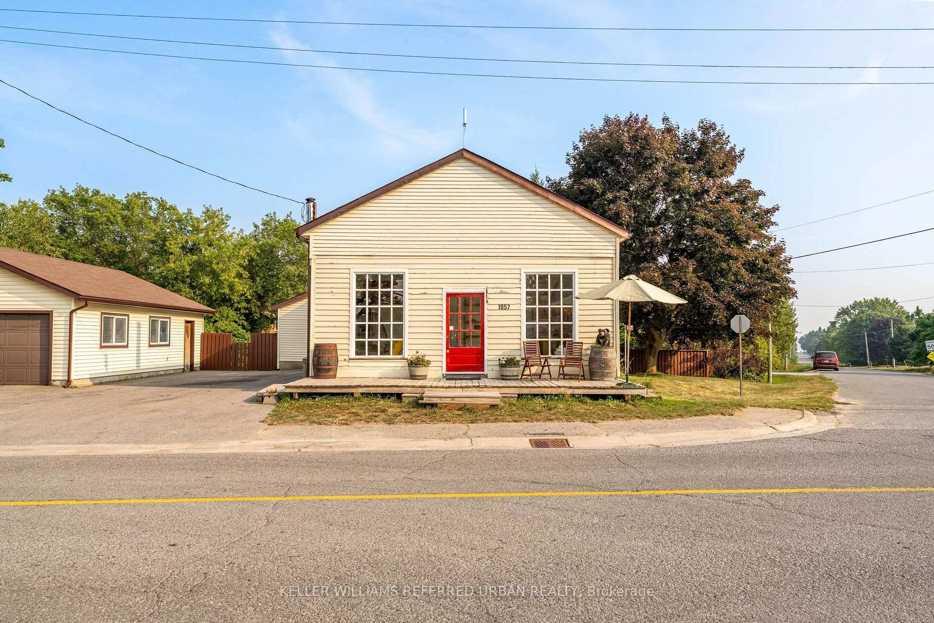 Live Work Commercial Opportunity on a corner lot in the heart of Lakeport !