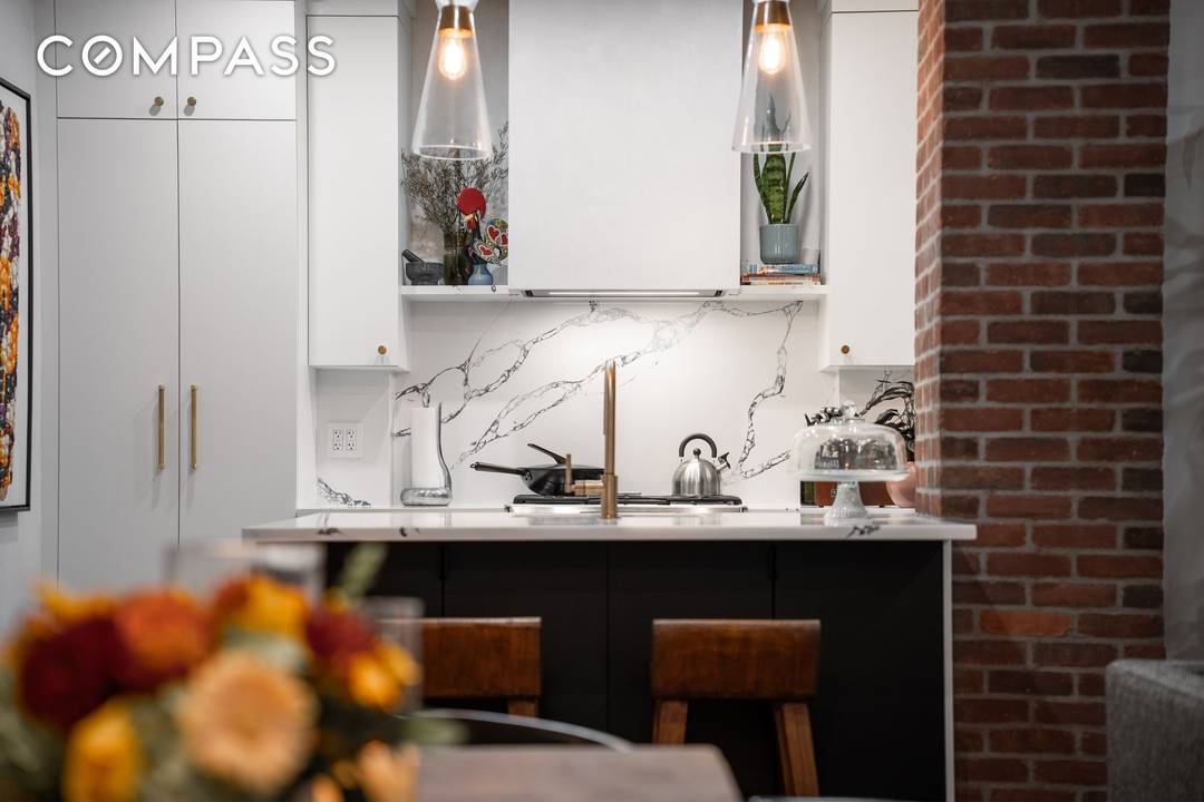 Beautifully renovated spacious 2 bedroom on a picturesque block.