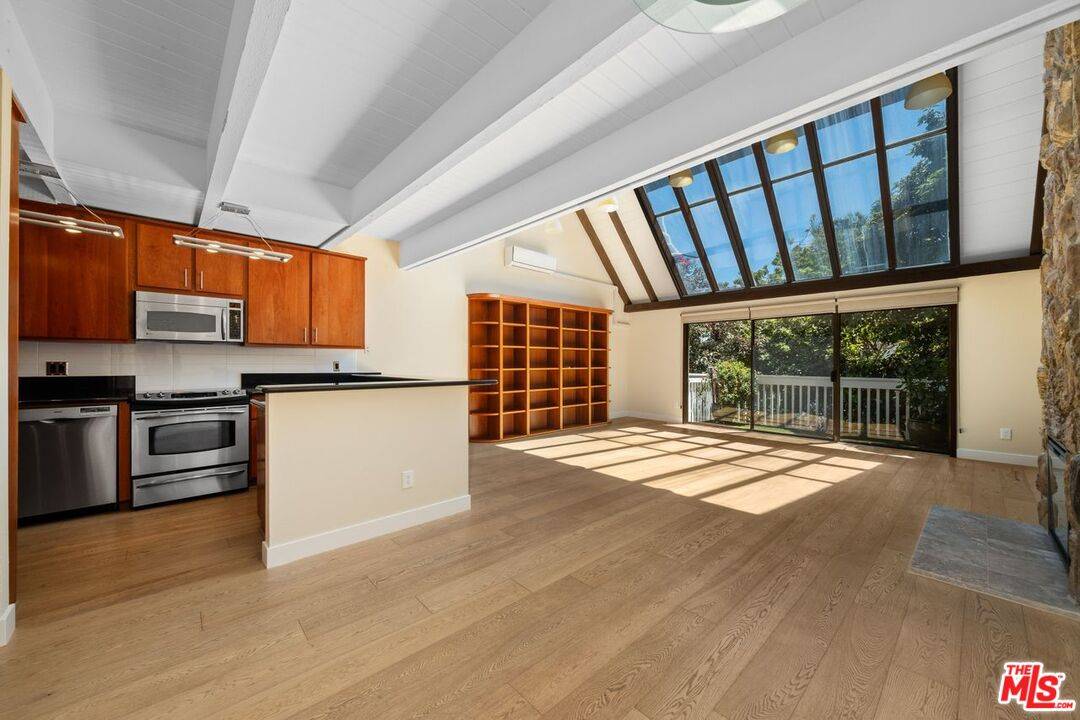 33  Reef St 2BR Marina Del Rey La