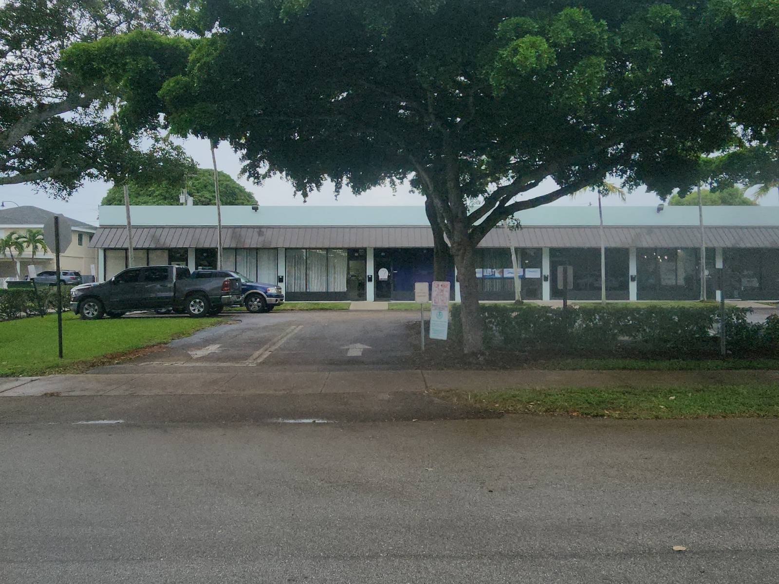 FOR SALE Office Retail UnitExcellent opportunity to acquire a commercial unit ideal for office or retail use.