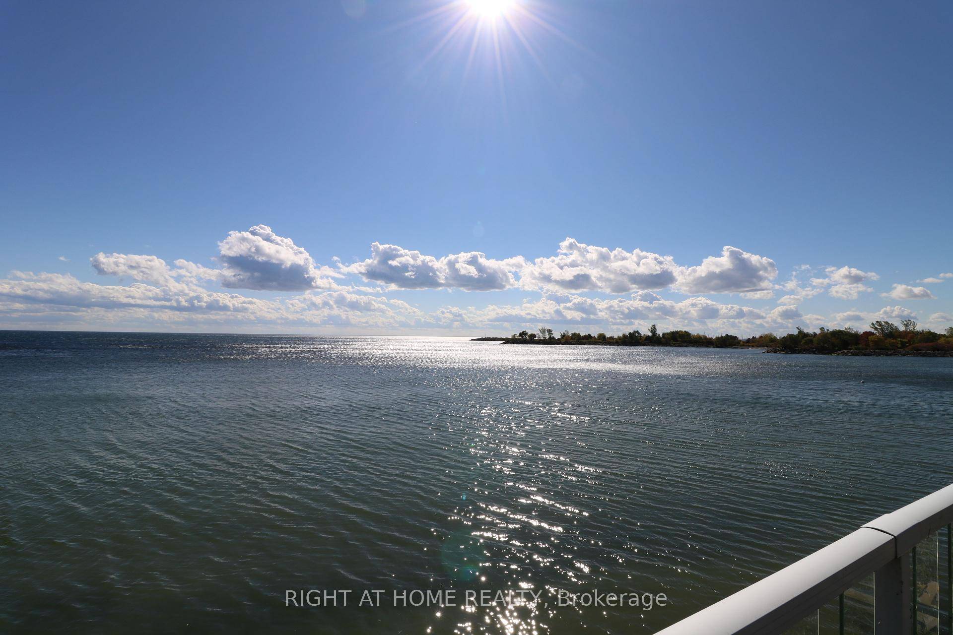 Immaculate Direct Waterfront Executive Lease Opportunity.