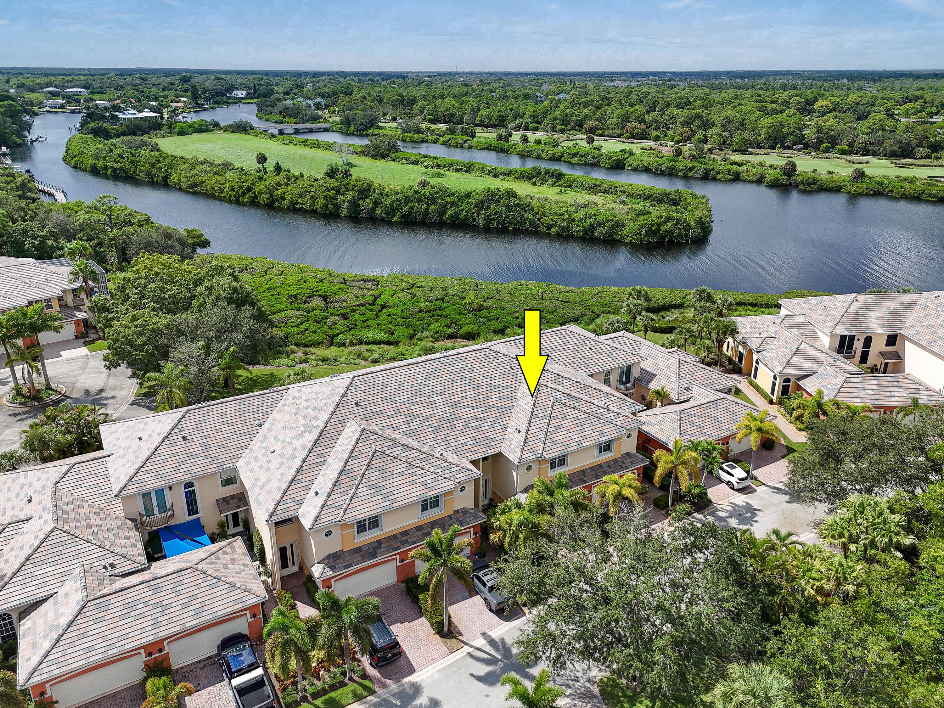 BRAND NEW ROOF ! Stunning Riverfront Living in Palm Cove Yacht Golf Club Welcome to your dream lifestyle !