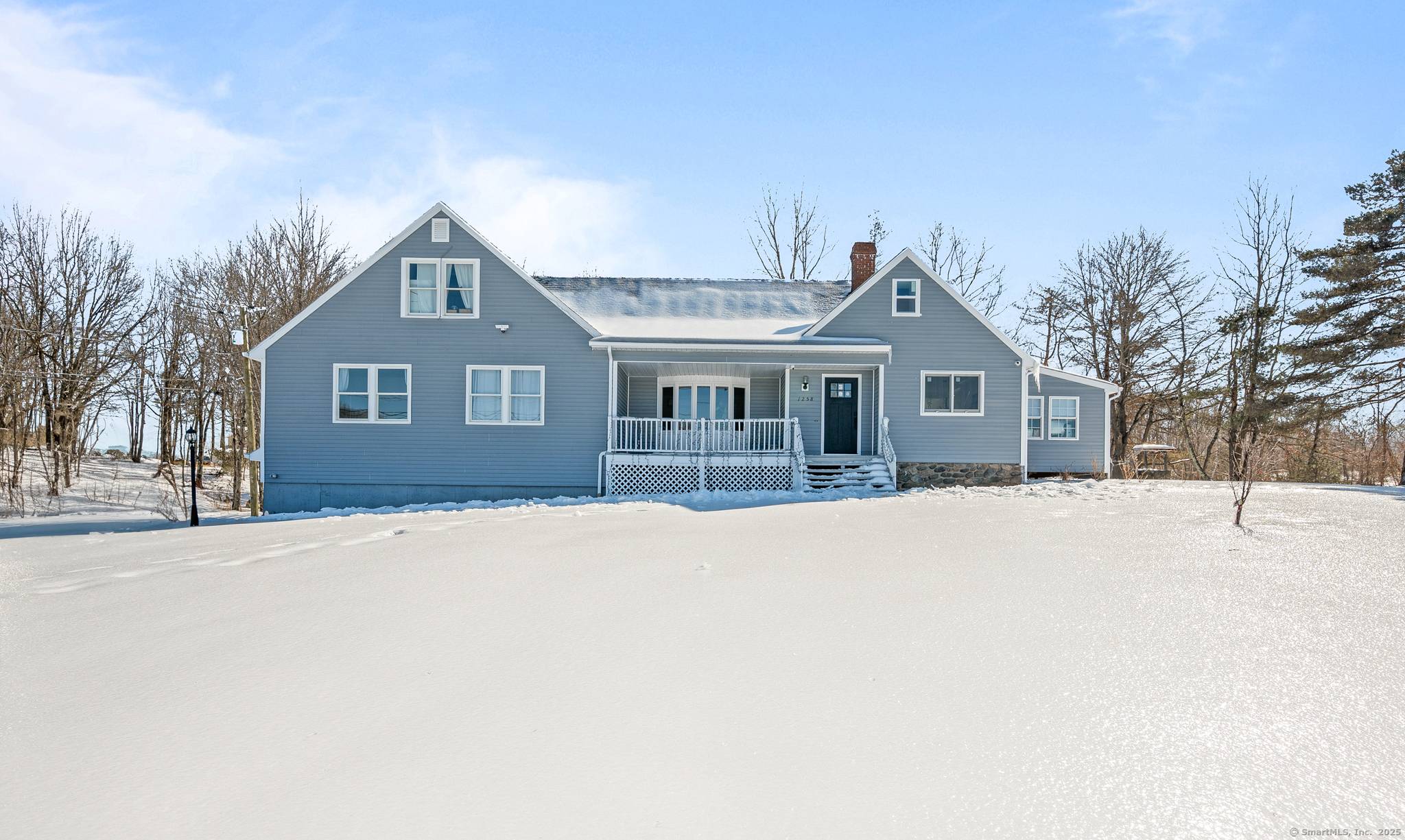 A Magnificent Wolcott Gem Versatile, Spacious Fully Upgraded !