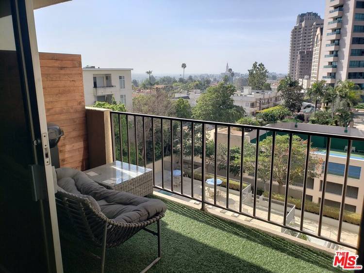 10450  WILSHIRE 1BR Westwood La