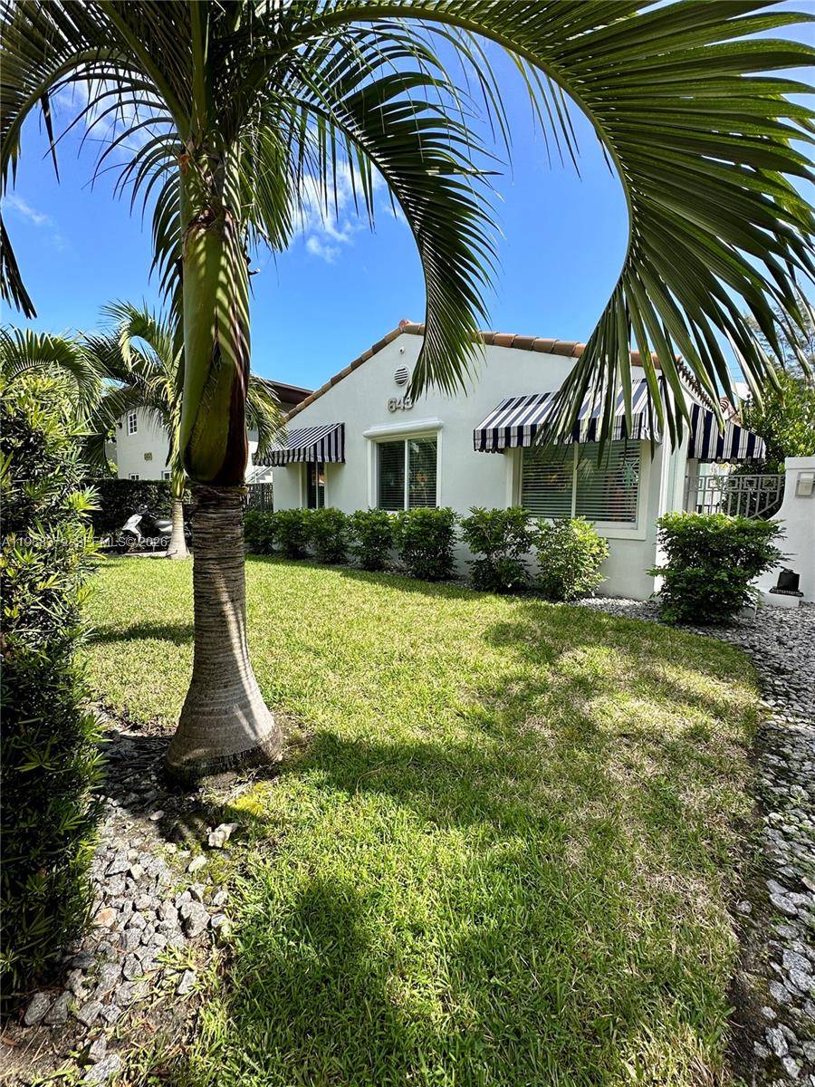 Premier Investment Opportunity Stabilized 6 Unit Multifamily in South Beach.
